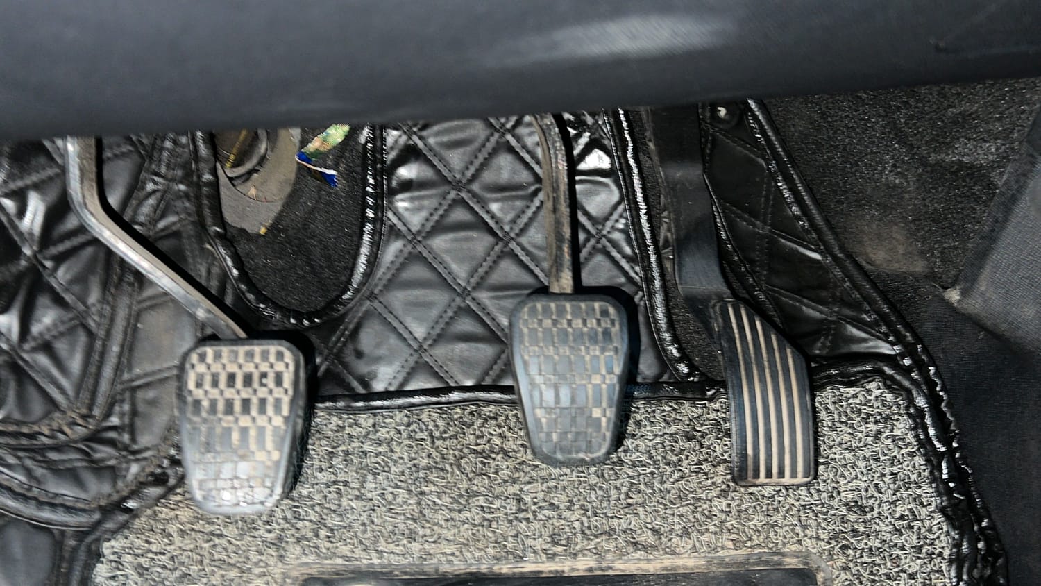 Used 2023 Tata Nexon XM Plus (S) Petrol Manual interior PEDALS VIEW