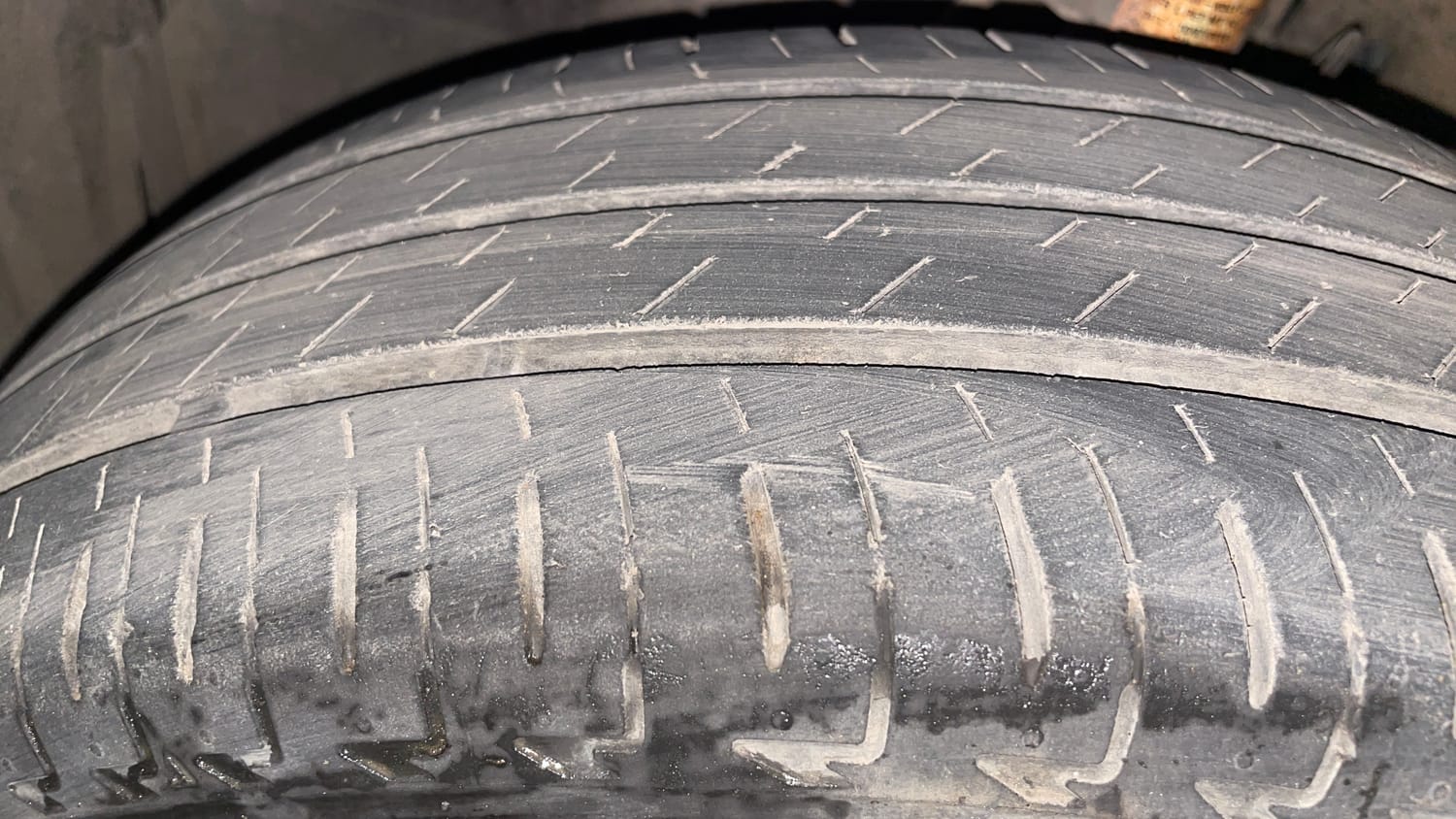 Used 2019 Honda Amaze 1.2 S MT Petrol Petrol Manual tyres LEFT FRONT TYRE TREAD VIEW