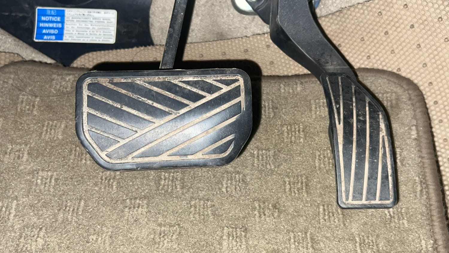Used 2019 Maruti Suzuki Ciaz Alpha Hybrid 1.5 AT Petrol Automatic interior PEDALS VIEW