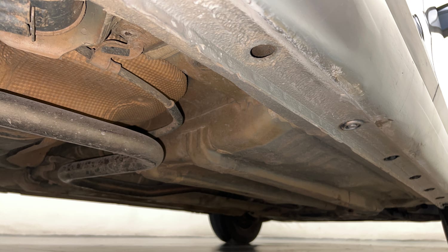 Used 2015 Hyundai Elite i20 Era 1.2 Petrol Manual extra REAR RIGHT UNDERBODY VIEW
