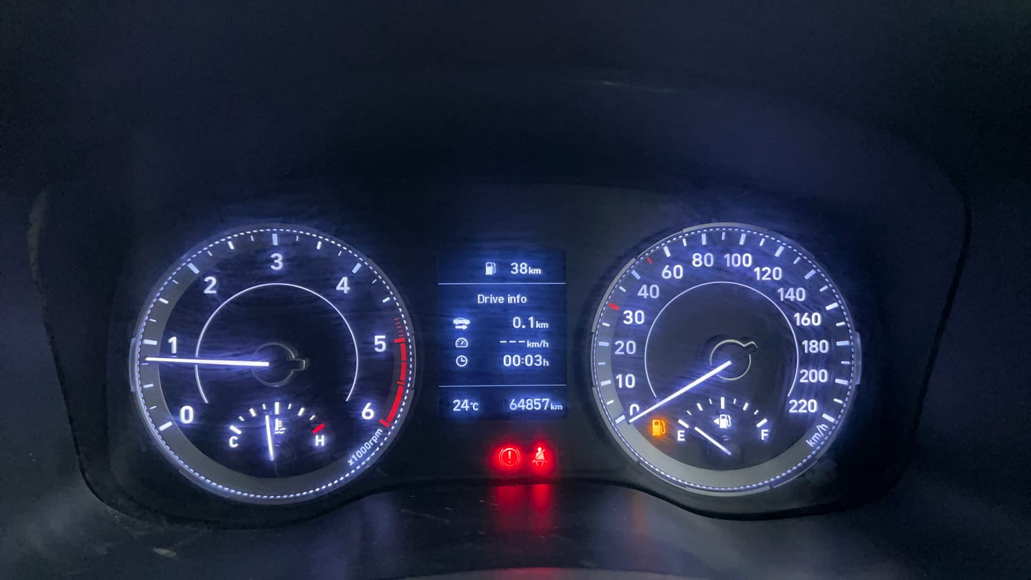Used 2021 Hyundai Venue SX 1.5 CRDi Diesel Manual interior CLUSTERMETER VIEW