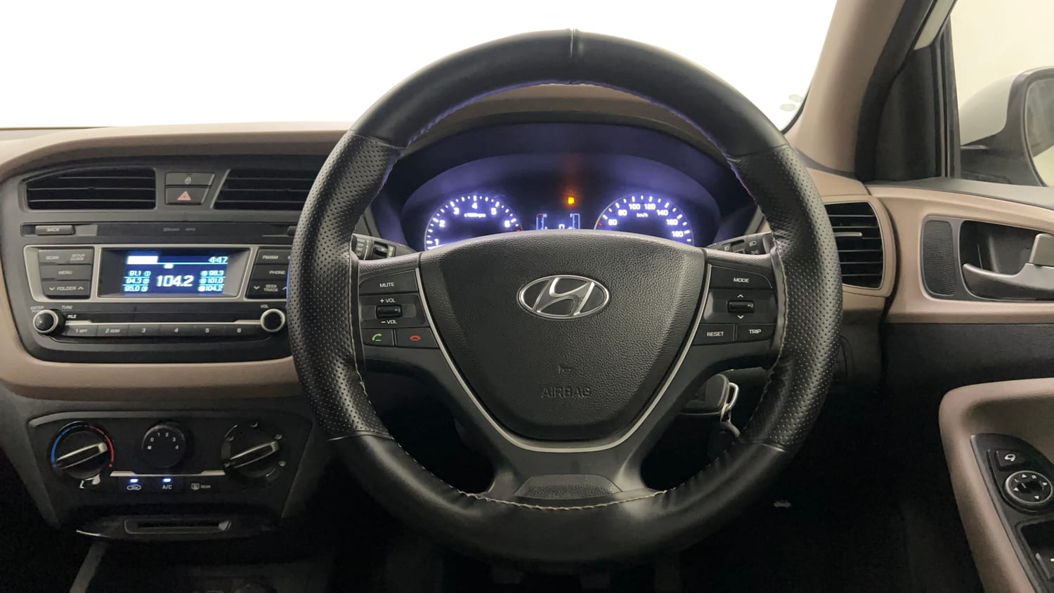Used 2018 Hyundai Elite i20 Sportz 1.2 Petrol Manual interior STEERING VIEW