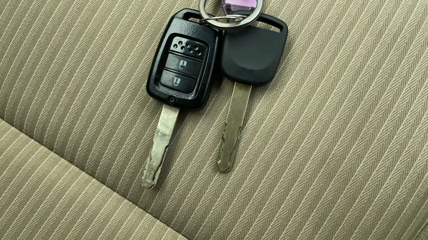 Used 2019 Honda Amaze 1.2 S MT Petrol Petrol Manual extra CAR KEY VIEW