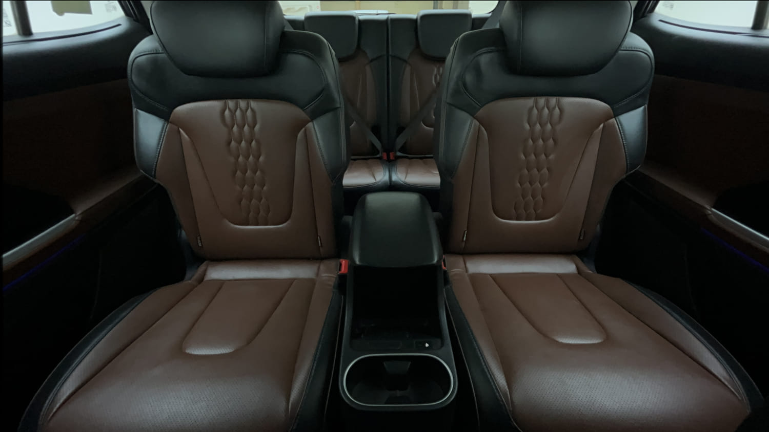 Used 2022 Hyundai Alcazar Platinum (O) 6 STR 2.0 Petrol AT Petrol Automatic interior REAR SEAT CONDITION VIEW