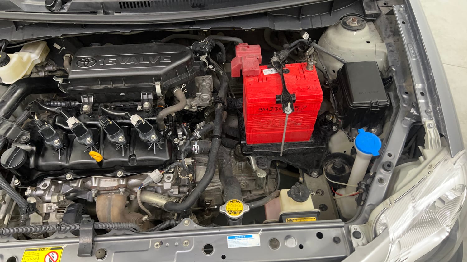 Used 2013 Toyota Etios Liva G Petrol Manual engine ENGINE LEFT SIDE VIEW