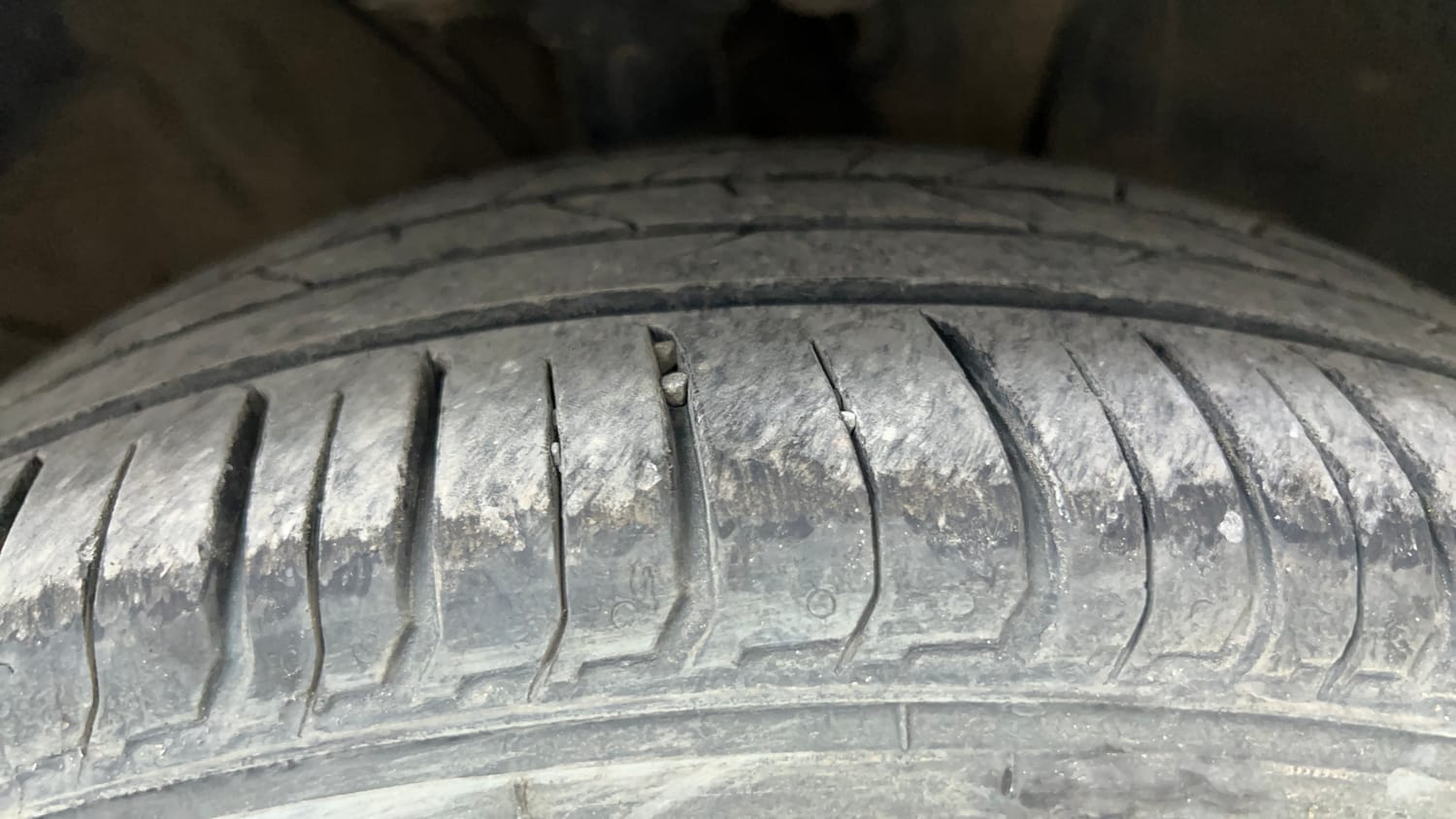 Used 2021 Hyundai Venue SX 1.5 CRDi Diesel Manual tyres RIGHT FRONT TYRE TREAD VIEW