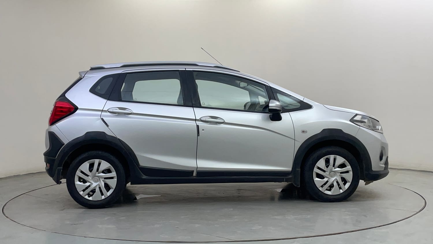 Used 2017 Honda WR-V S MT Petrol Petrol Manual exterior RIGHT SIDE VIEW