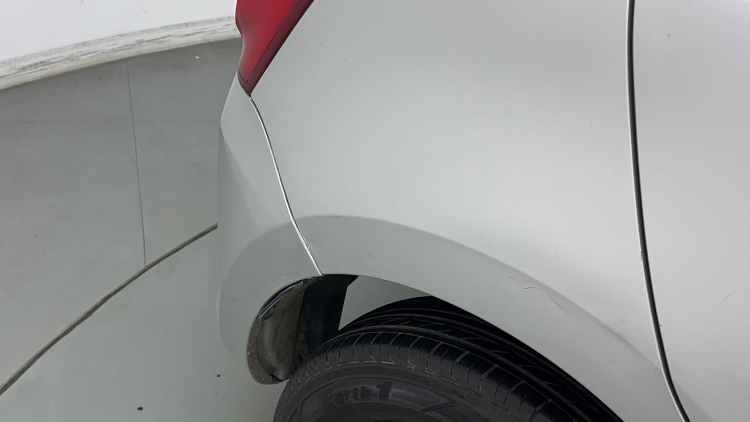 Used 2019 Maruti Suzuki Swift LXi Petrol Manual dents MINOR SCRATCH