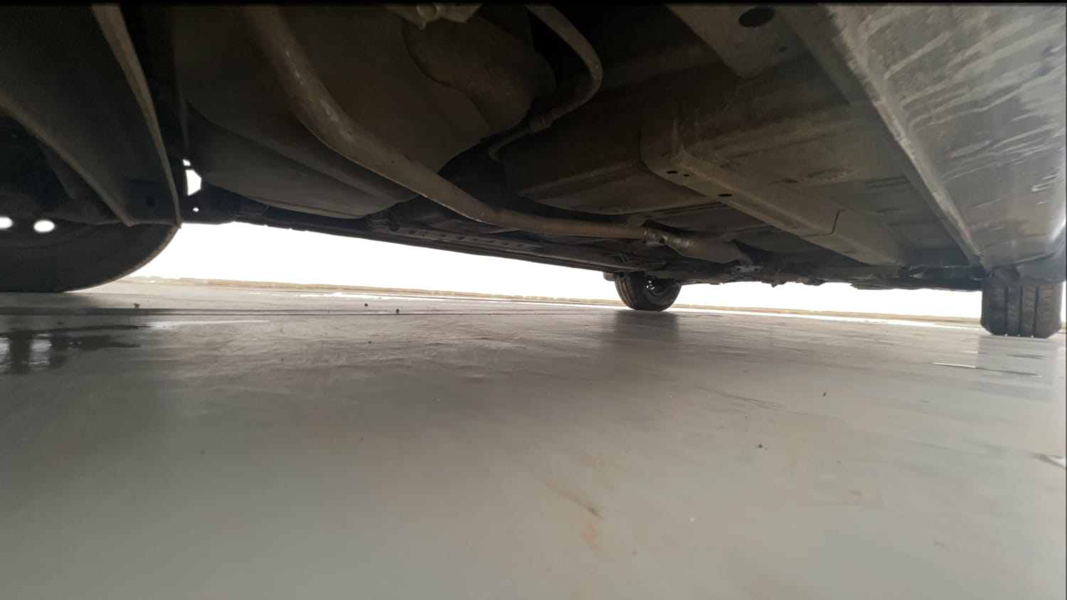 Used 2016 Hyundai i10 Magna 1.1 iRDE2 Petrol Manual extra REAR RIGHT UNDERBODY VIEW