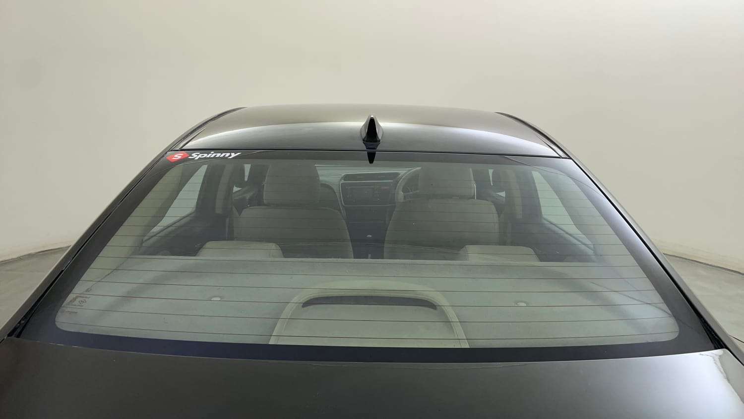 Used 2015 Honda City V Petrol Manual exterior BACK WINDSHIELD VIEW