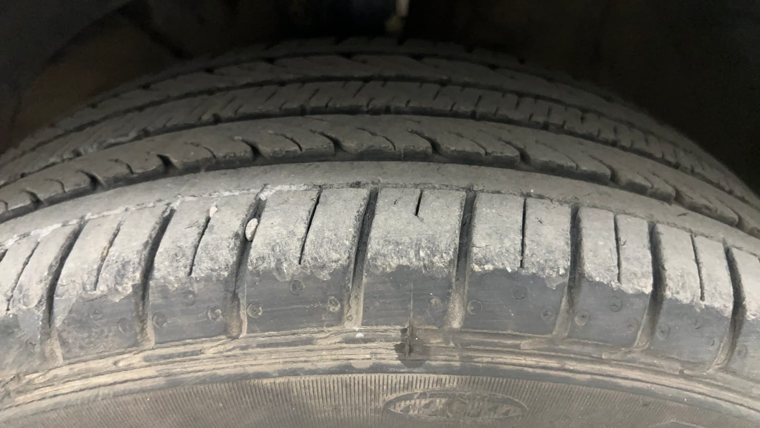 Used 2019 Maruti Suzuki Baleno Zeta Petrol Manual tyres LEFT FRONT TYRE TREAD VIEW