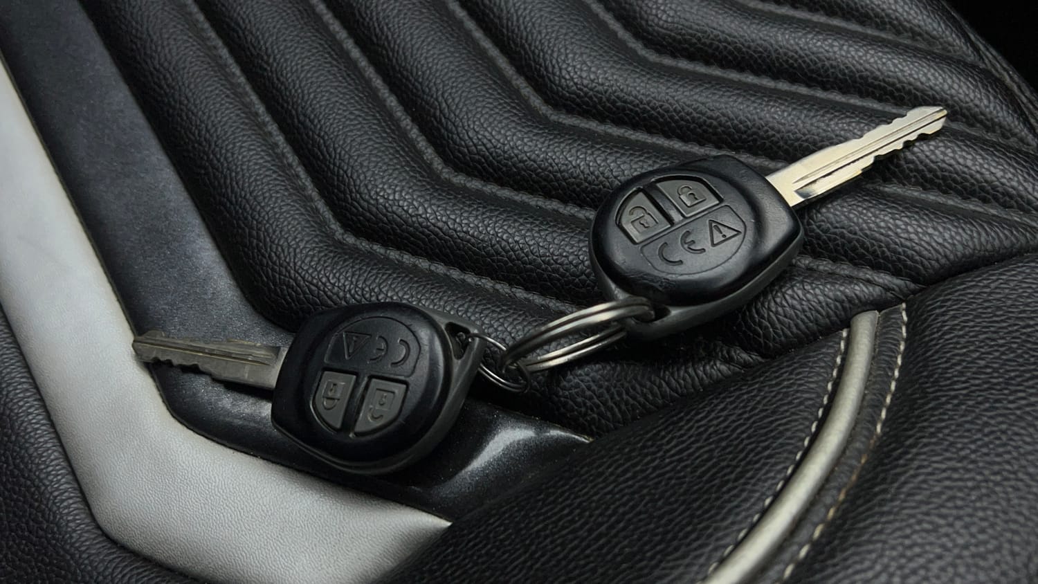 Used 2021 maruti-suzuki Vitara Brezza LXi Petrol Manual extra CAR KEY VIEW