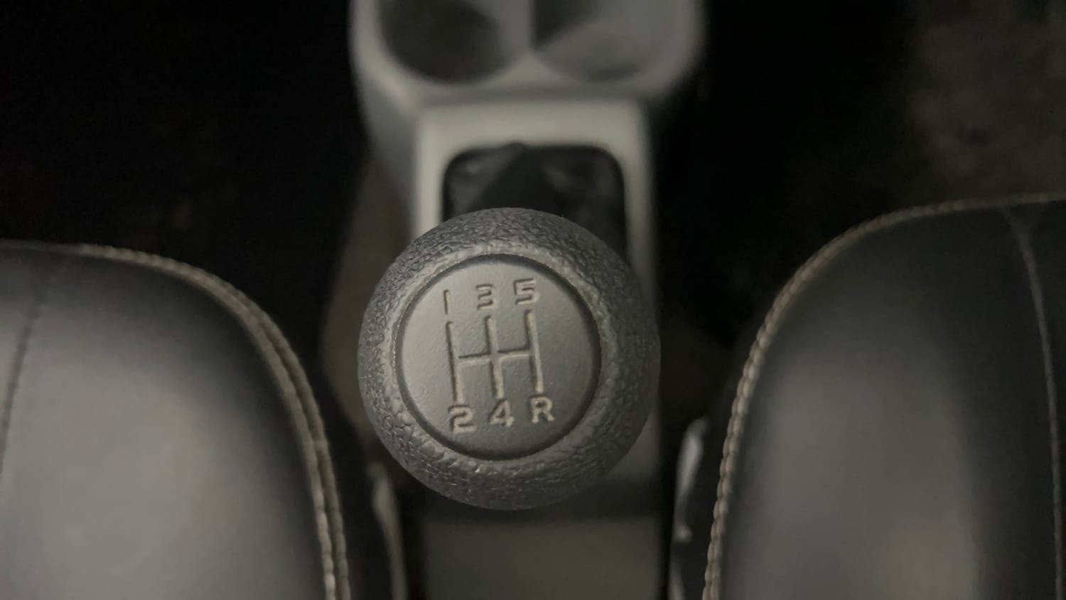 Used 2014 Maruti Suzuki Alto K10 VXi Petrol Manual interior GEAR  KNOB VIEW