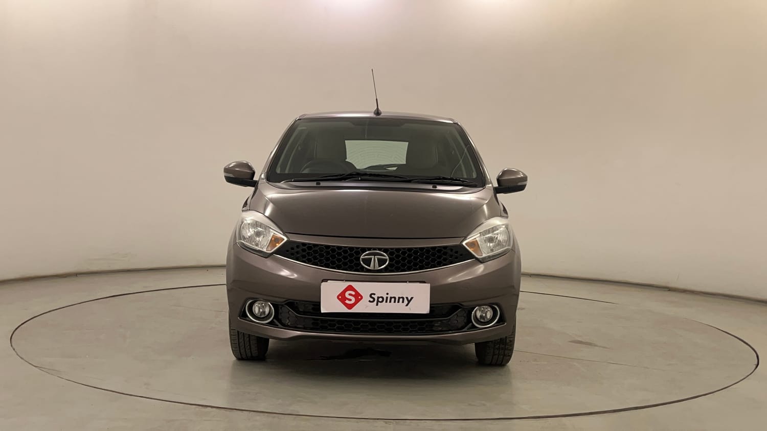 Used 2018 Tata Tiago Revotron XZA Petrol Automatic exterior FRONT VIEW