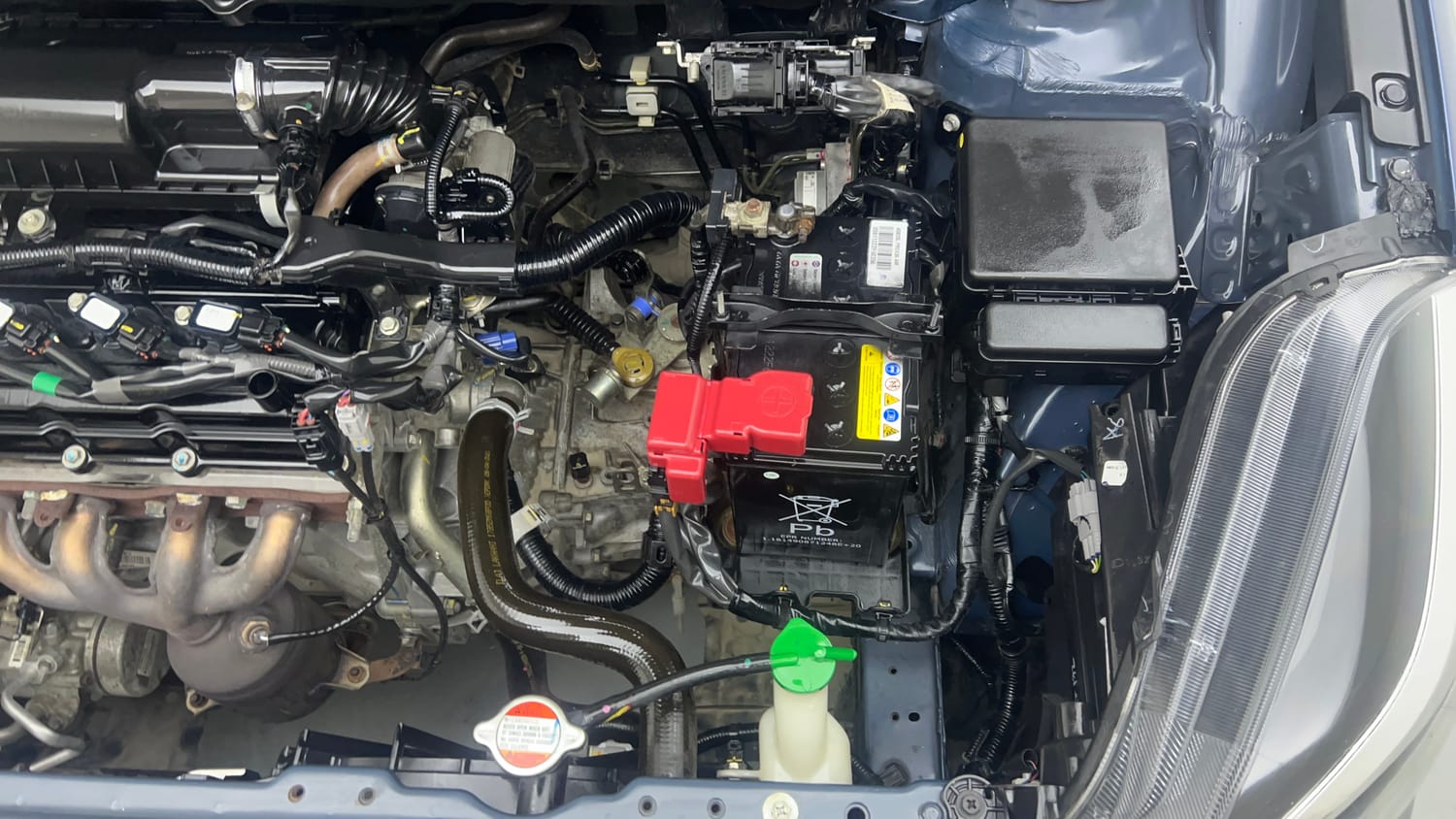 Used 2021 Maruti Suzuki Baleno Delta Petrol Manual engine ENGINE LEFT SIDE VIEW