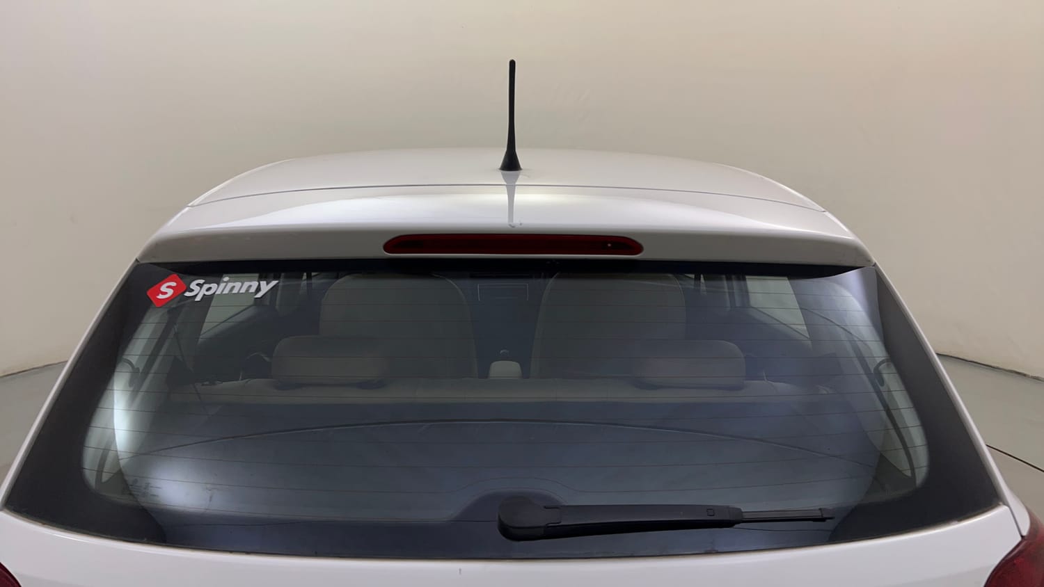 Used 2015 Volkswagen Polo Comfortline 1.2L (P) Petrol Manual exterior BACK WINDSHIELD VIEW