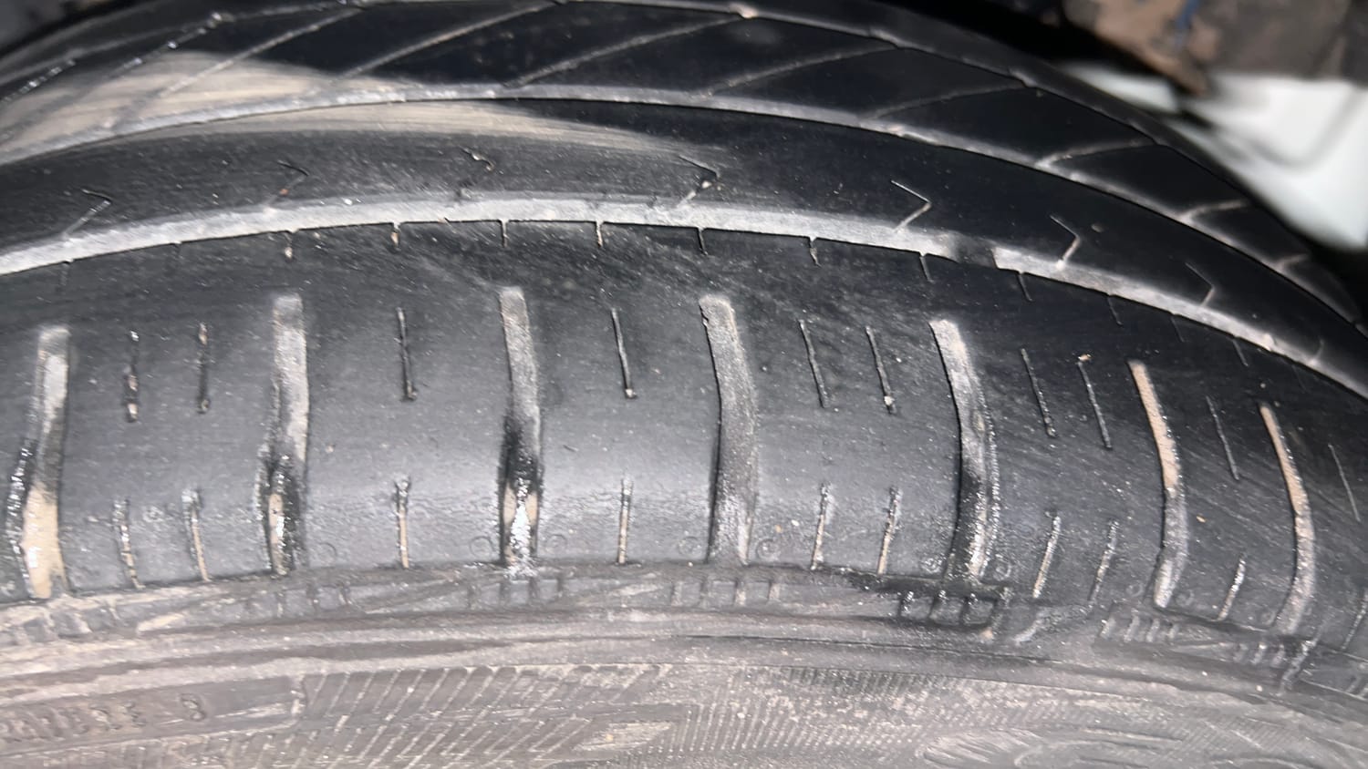 Used 2020 Hyundai Grand i10 Sportz 1.2 Kappa VTVT Petrol Manual tyres LEFT REAR TYRE TREAD VIEW