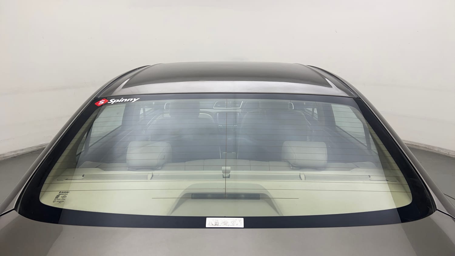 Used 2019 Maruti Suzuki Ciaz Alpha Hybrid 1.5 AT Petrol Automatic exterior BACK WINDSHIELD VIEW
