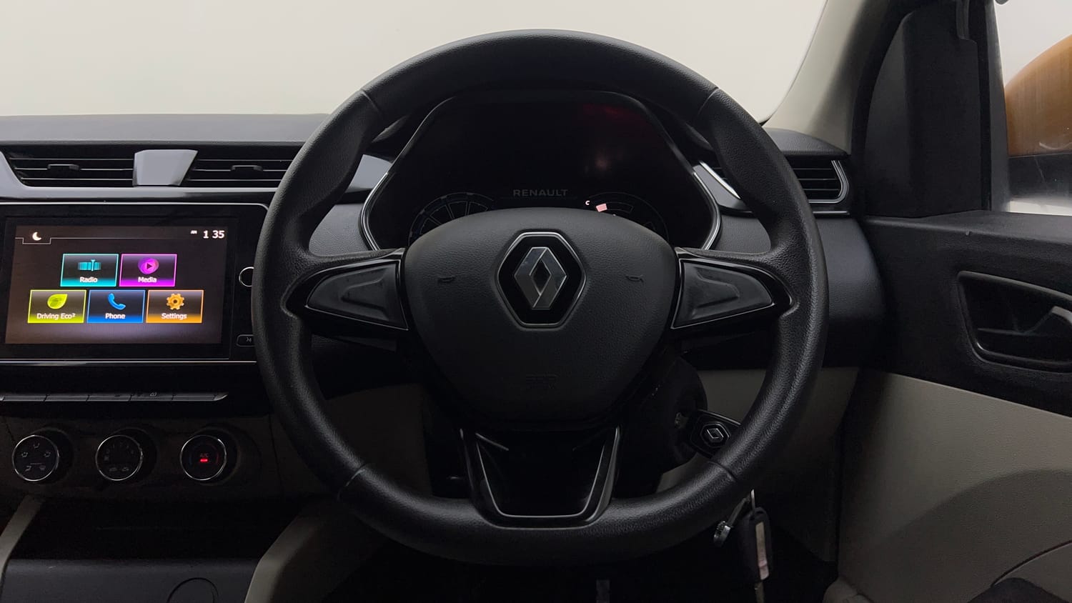 Used 2020 Renault Triber RXT Petrol Manual interior STEERING VIEW