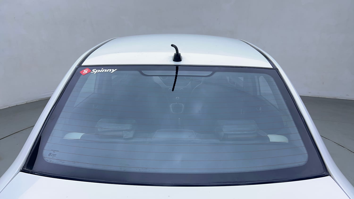 Used 2014 Hyundai Xcent S 1.2 Petrol Manual top_features Rear defogger