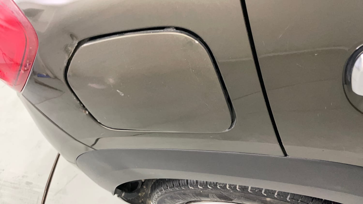 Used 2018 Renault Kwid 1.0 RXT Petrol Manual dents MINOR SCRATCH