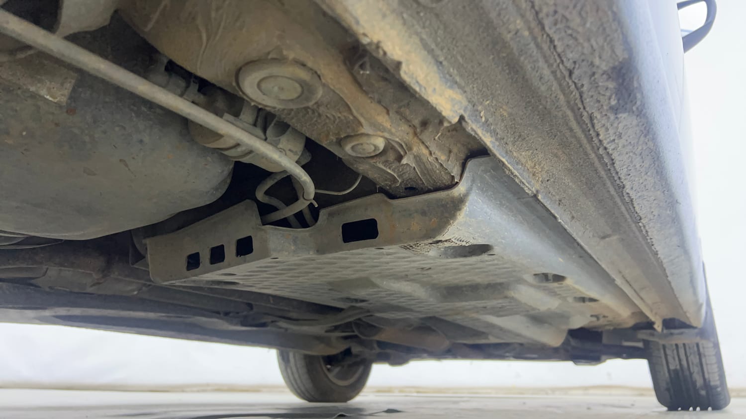 Used 2017 Volkswagen Polo Highline1.2L (P) Petrol Manual extra REAR RIGHT UNDERBODY VIEW