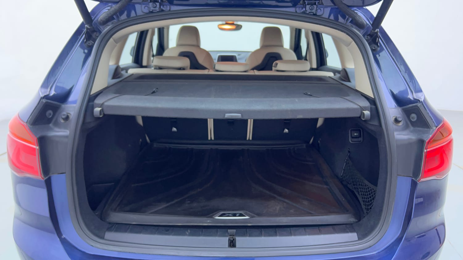 Used 2018 BMW X1 sDrive20d Expedition Diesel Automatic interior DICKY INSIDE VIEW