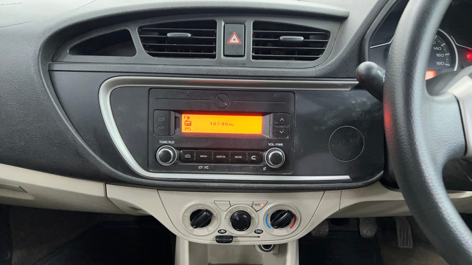 Used 2019 Maruti Suzuki Alto 800 VXi Petrol Manual interior MUSIC SYSTEM & AC CONTROL VIEW