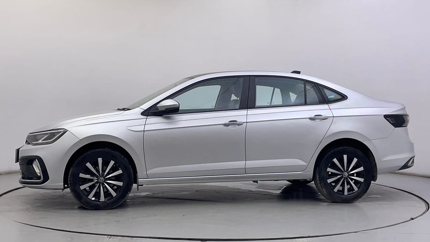 Used 2022 Volkswagen Virtus Highline 1.0 TSI MT Petrol Manual exterior LEFT SIDE VIEW