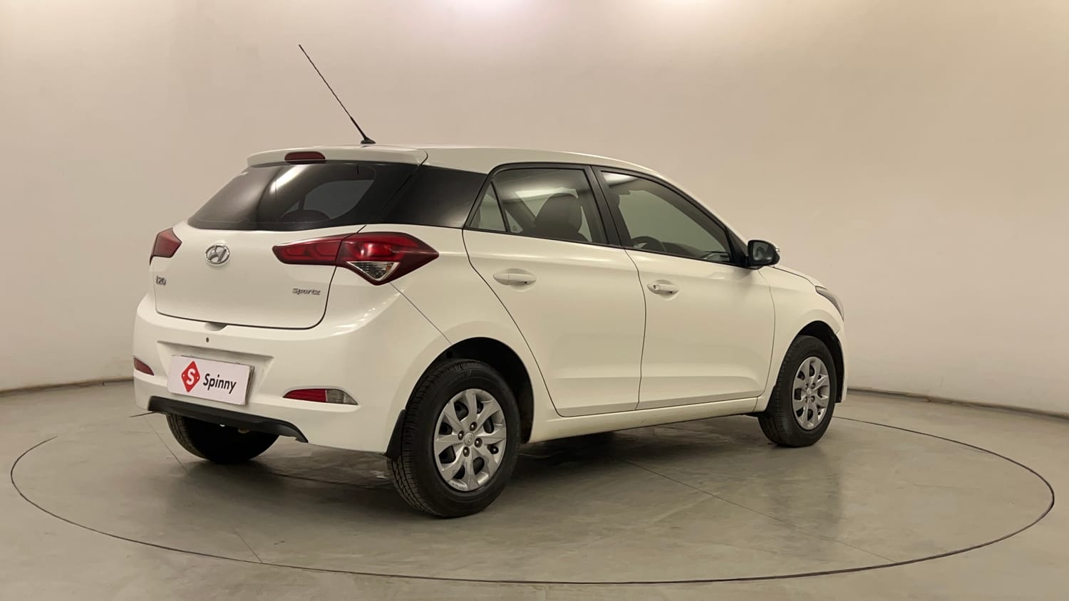 Used 2018 Hyundai Elite i20 Sportz 1.2 Petrol Manual exterior RIGHT REAR CORNER VIEW
