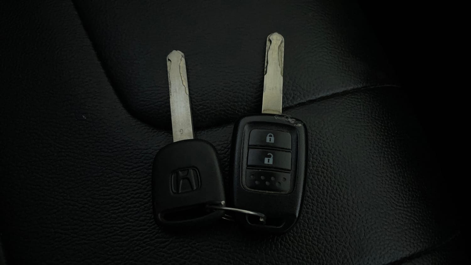 Used 2017 Honda WR-V S MT Petrol Petrol Manual extra CAR KEY VIEW