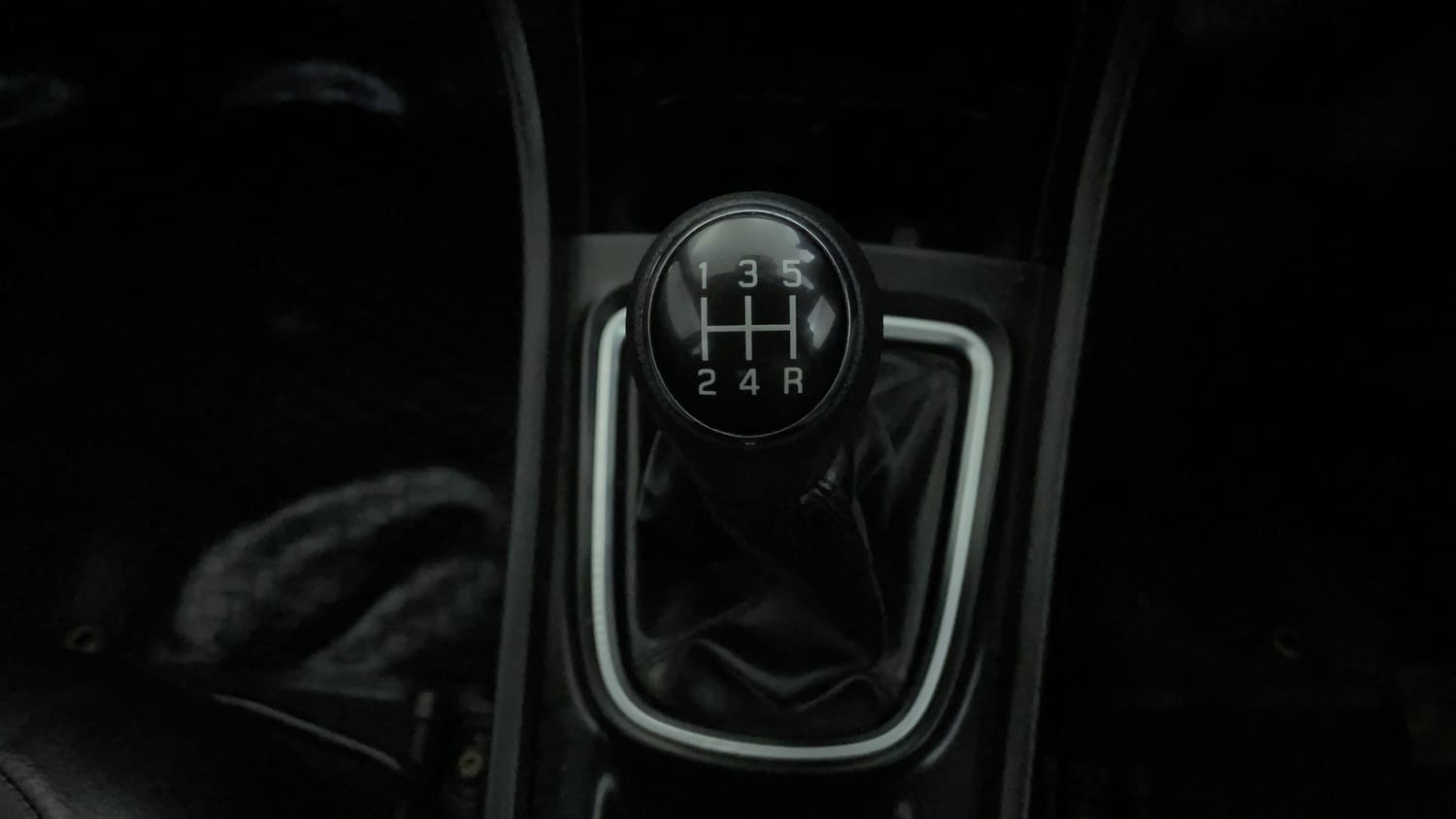 Used 2015 Maruti Suzuki Ciaz ZXi+ RS Petrol Manual interior GEAR  KNOB VIEW