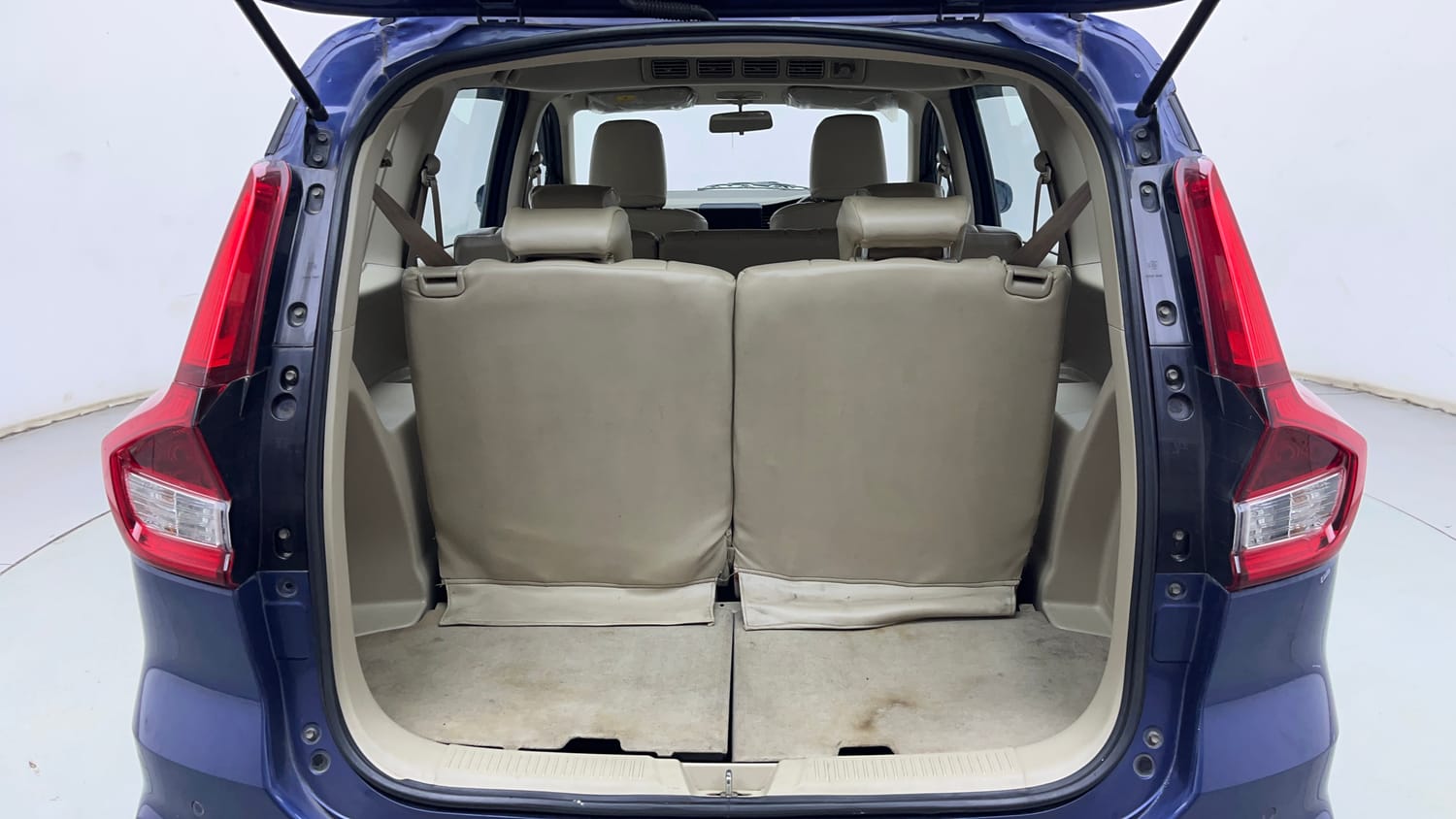 Used 2019 Maruti Suzuki Ertiga VDI SHVS Diesel Manual interior DICKY INSIDE VIEW