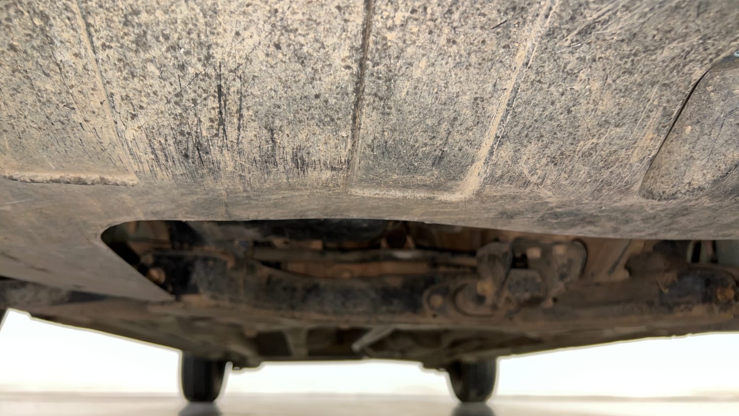 Used 2015 Hyundai Elite i20 Era 1.2 Petrol Manual extra FRONT LEFT UNDERBODY VIEW