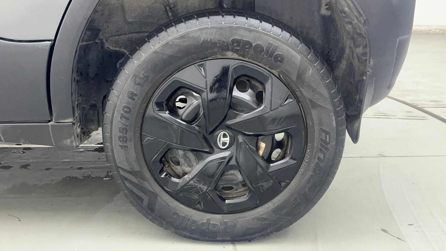 Used 2022 Tata Punch Adventure MT Petrol Manual tyres LEFT REAR TYRE RIM VIEW