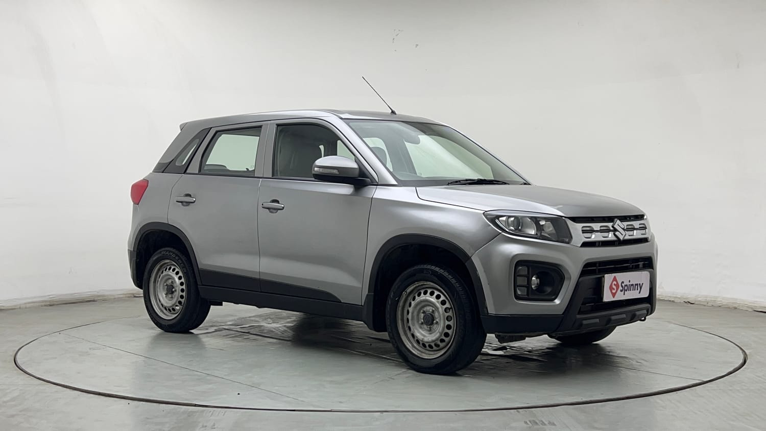 Used 2021 maruti-suzuki Vitara Brezza LXi Petrol Manual exterior RIGHT FRONT CORNER VIEW