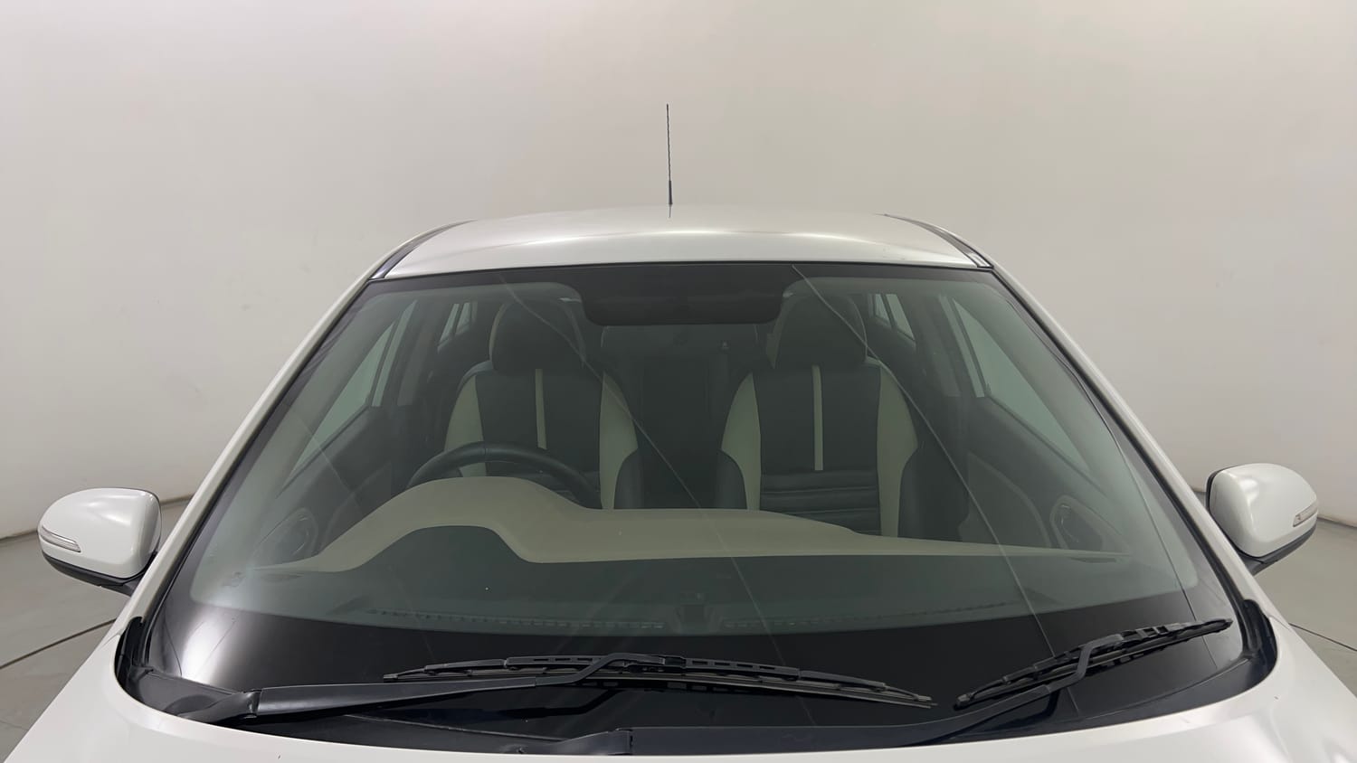 Used 2018 Hyundai Elite i20 Sportz 1.2 Petrol Manual exterior FRONT WINDSHIELD VIEW