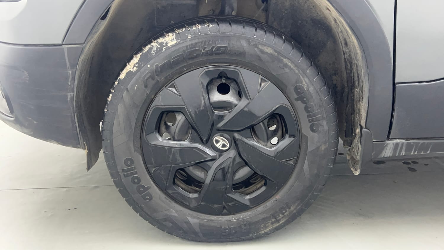 Used 2022 Tata Punch Adventure MT Petrol Manual tyres LEFT FRONT TYRE RIM VIEW
