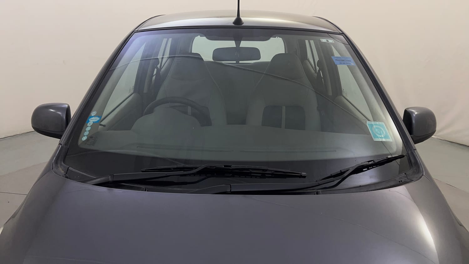 Used 2014 Hyundai i10 Sportz 1.1 iRDE2 Petrol Manual exterior FRONT WINDSHIELD VIEW