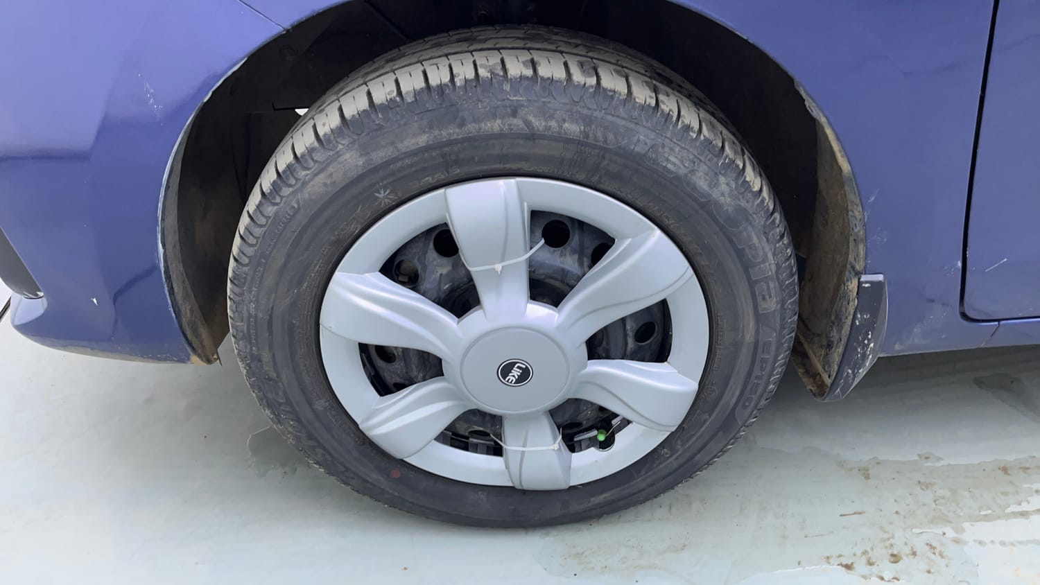 Used 2019 Maruti Suzuki Ertiga VDI SHVS Diesel Manual tyres LEFT FRONT TYRE RIM VIEW