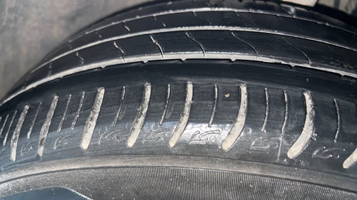 Used 2022 Tata Altroz XT Petrol Petrol Manual tyres RIGHT FRONT TYRE TREAD VIEW