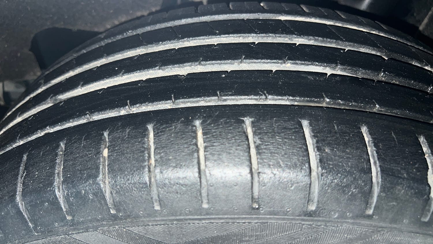 Used 2019 Toyota Glanza G CVT Petrol Automatic tyres LEFT REAR TYRE TREAD VIEW
