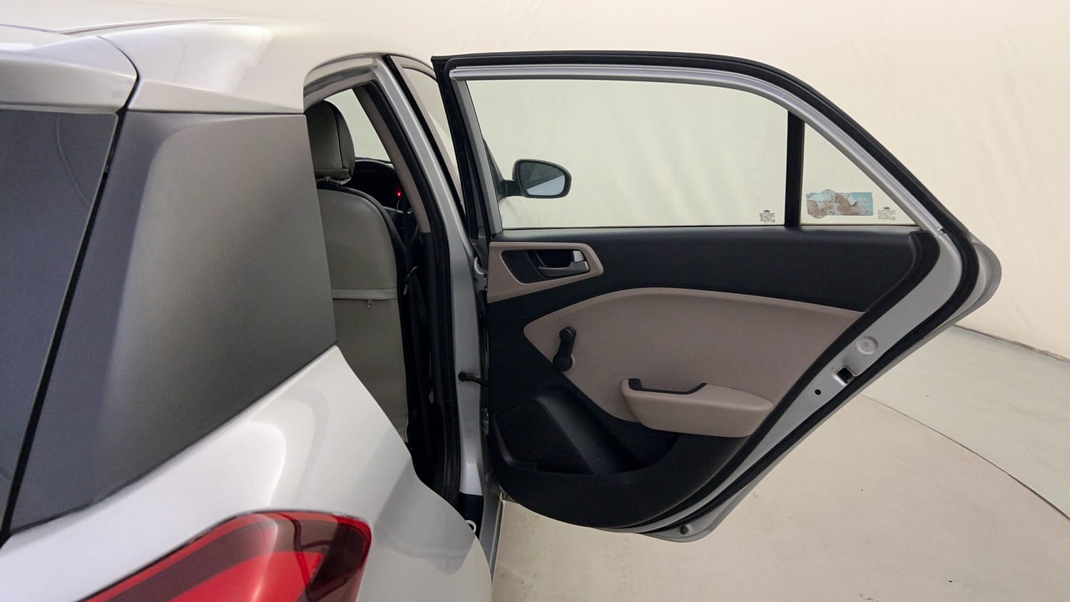 Used 2015 Hyundai Elite i20 Era 1.2 Petrol Manual interior RIGHT REAR DOOR OPEN VIEW