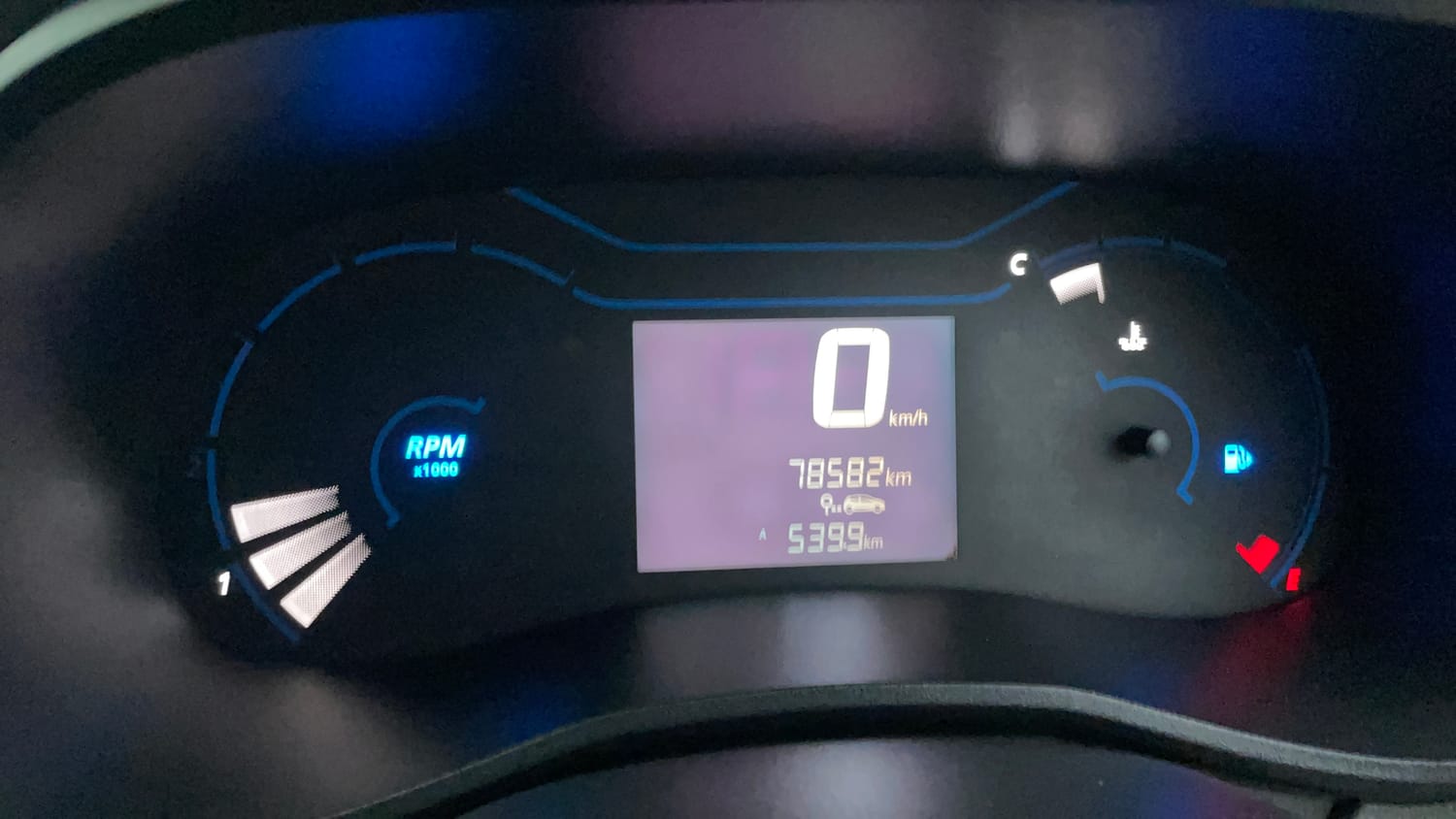 Used 2021 Renault Kwid RXT Petrol Manual interior CLUSTERMETER VIEW