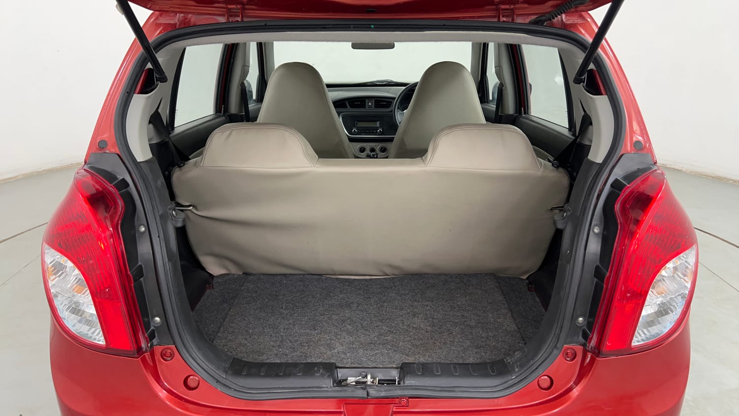Used 2019 Maruti Suzuki Alto 800 VXi Petrol Manual interior DICKY INSIDE VIEW