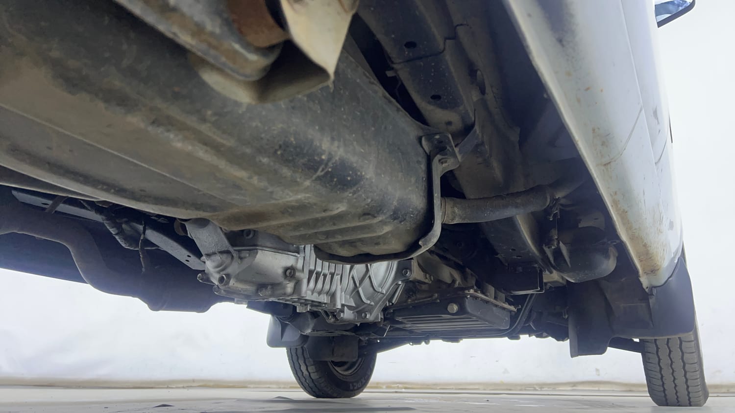 Used 2019 Maruti Suzuki Eeco 5 STR WITH A/C+HTR Petrol Manual extra REAR RIGHT UNDERBODY VIEW