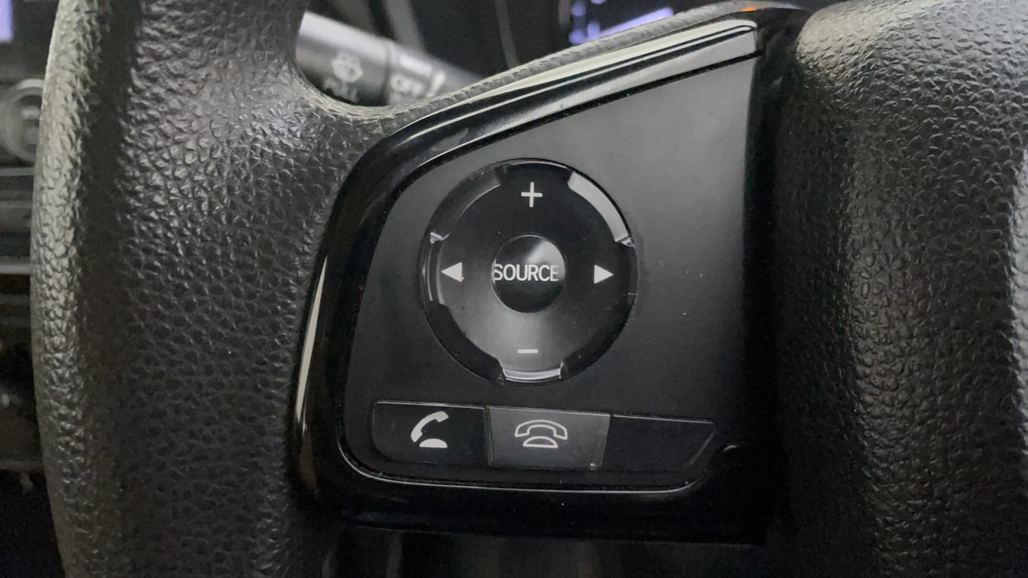 Used 2019 Honda Amaze 1.2 S MT Petrol Petrol Manual top_features Steering mounted controls
