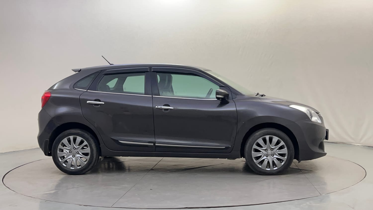 Used 2016 Maruti Suzuki Baleno Zeta 1.2 AT Petrol Automatic exterior RIGHT SIDE VIEW
