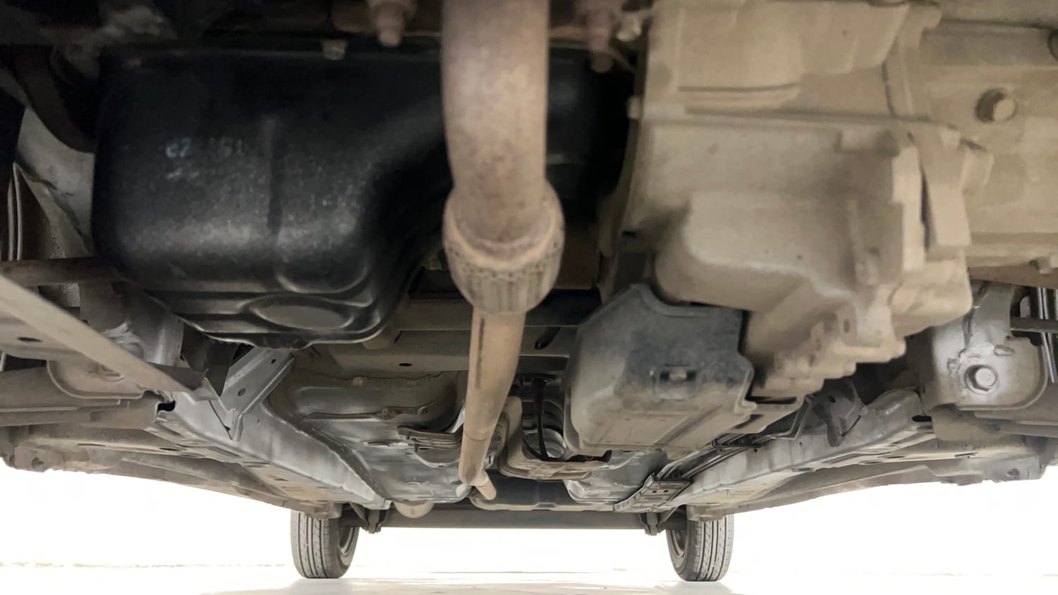 Used 2016 Hyundai Eon Magna Petrol Manual extra FRONT LEFT UNDERBODY VIEW