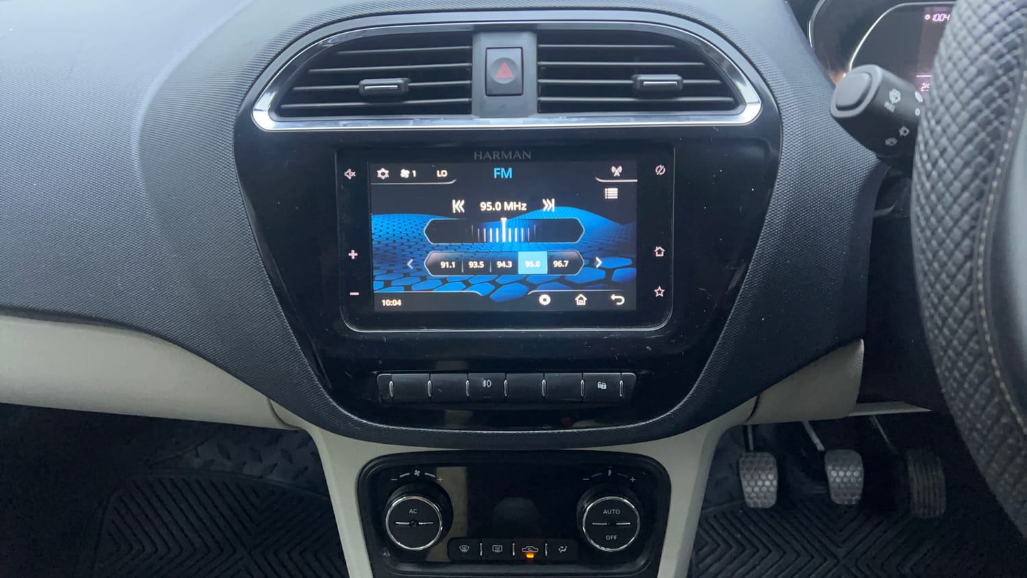 Used 2024 Tata Tiago XZ Plus Petrol Manual interior MUSIC SYSTEM & AC CONTROL VIEW